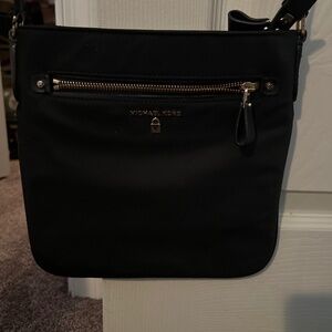Michale kors purse